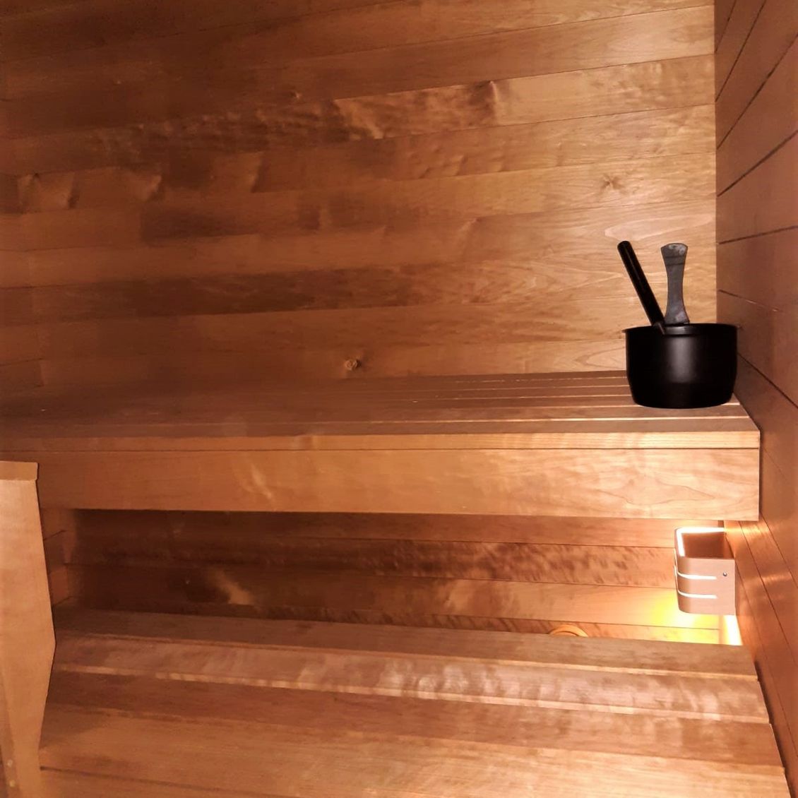 Tunnelmallinen sauna